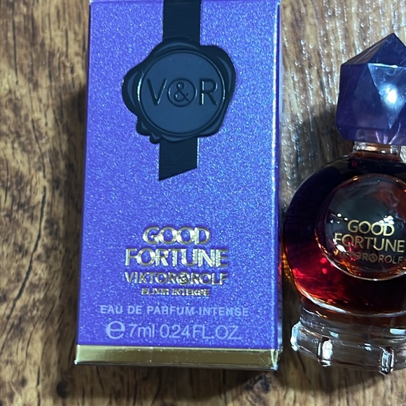 - Viktor & Rolf Mini(New) - Picture 3 of 6